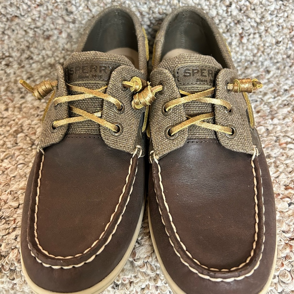 Women’s Sperrys - Picture 2 of 6